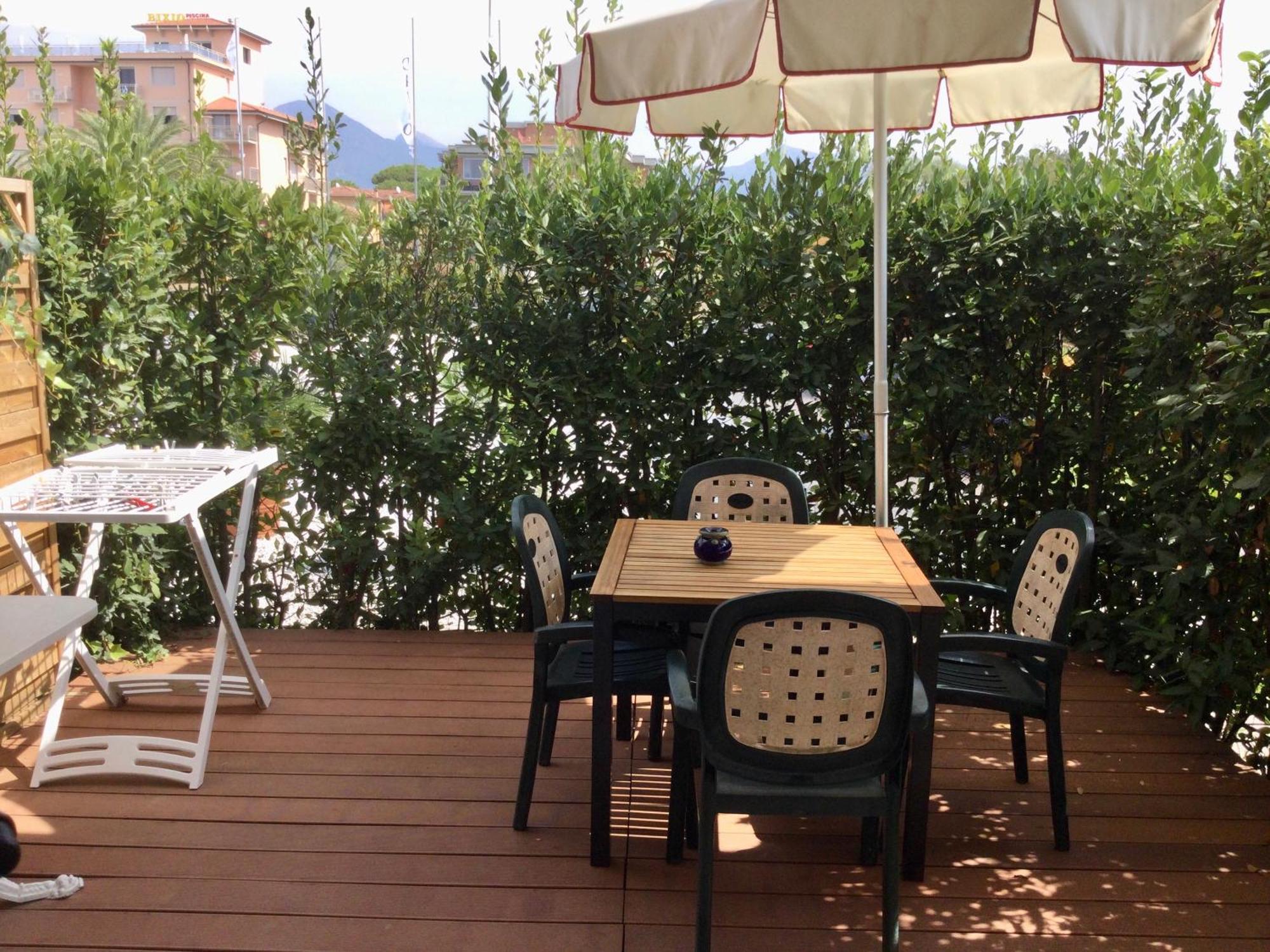 Danio Beach House Lido di Camaiore Exterior photo